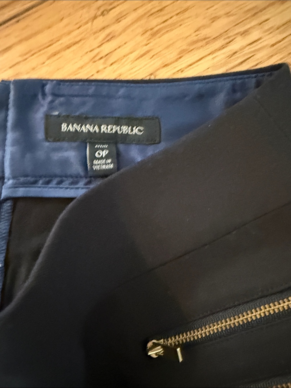 Banana Republic Black Pencil Skirt with Gold Zipper Accents - Picture 3 of 3
